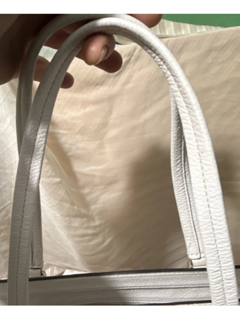 Kate Spade Tote - Picture 11 of 13